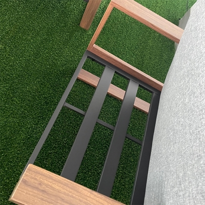 Gekleurde tuinmeubelen Aluminium Rattan Sofa Set voor luxe hoek Teapoy Tafel