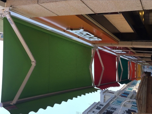 Buiten handmatige en elektrische zonnedachte Canopy 2 * 1.5m Volledig open type luifel voor tuin