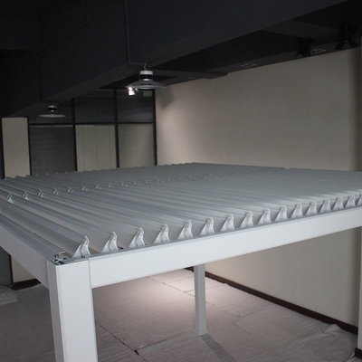 Buiten Tuin Aluminium Pergola met waterdicht dak Stylisch ontwerp