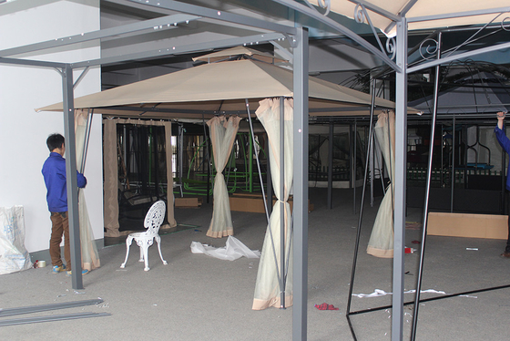 Buiten Tuin Zonnepaneel Aluminium Gazebo met opvouwbaar frame en 3.5*3.5*2.67M Grootte
