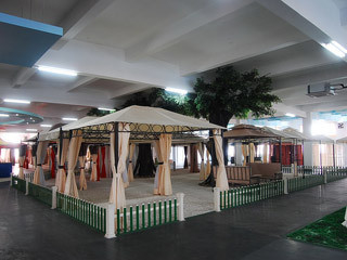 Ontdek de perfecte combinatie van schoonheid en functionaliteit met onze luxe metalen Gazebo