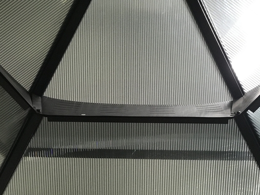 Aluminiumframe 2x2x2x2.8M Hexagonale Hardtop Gazebo voor zonbescherming en ontspanning