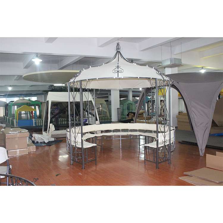 Stalen frame 3*2.9M Openwerk Patroon Spire Gazebo voor tuin High Energy Aanpasbaar